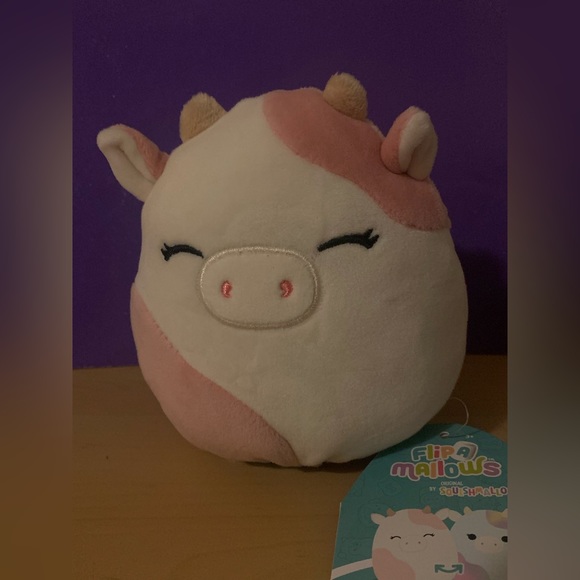 6 inch Flip Cow Squishmallow - Picture 2 of 4